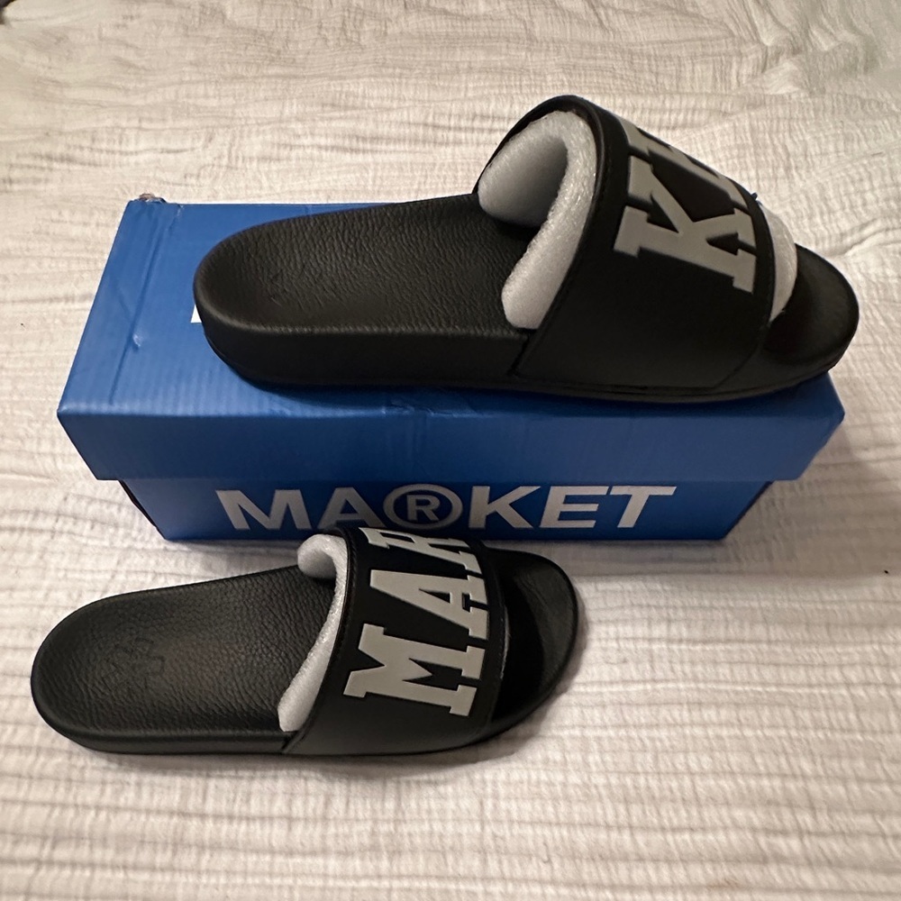 Market Standard Slides - NIB - Size 7